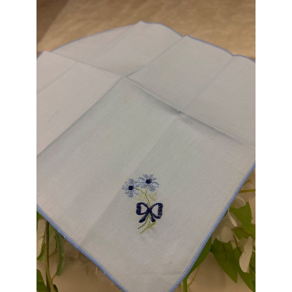 Vintage Embroidered Hankies Lot of 9 Floral Pastel Hankies Cottagecore Bridal - Picture 7 of 14